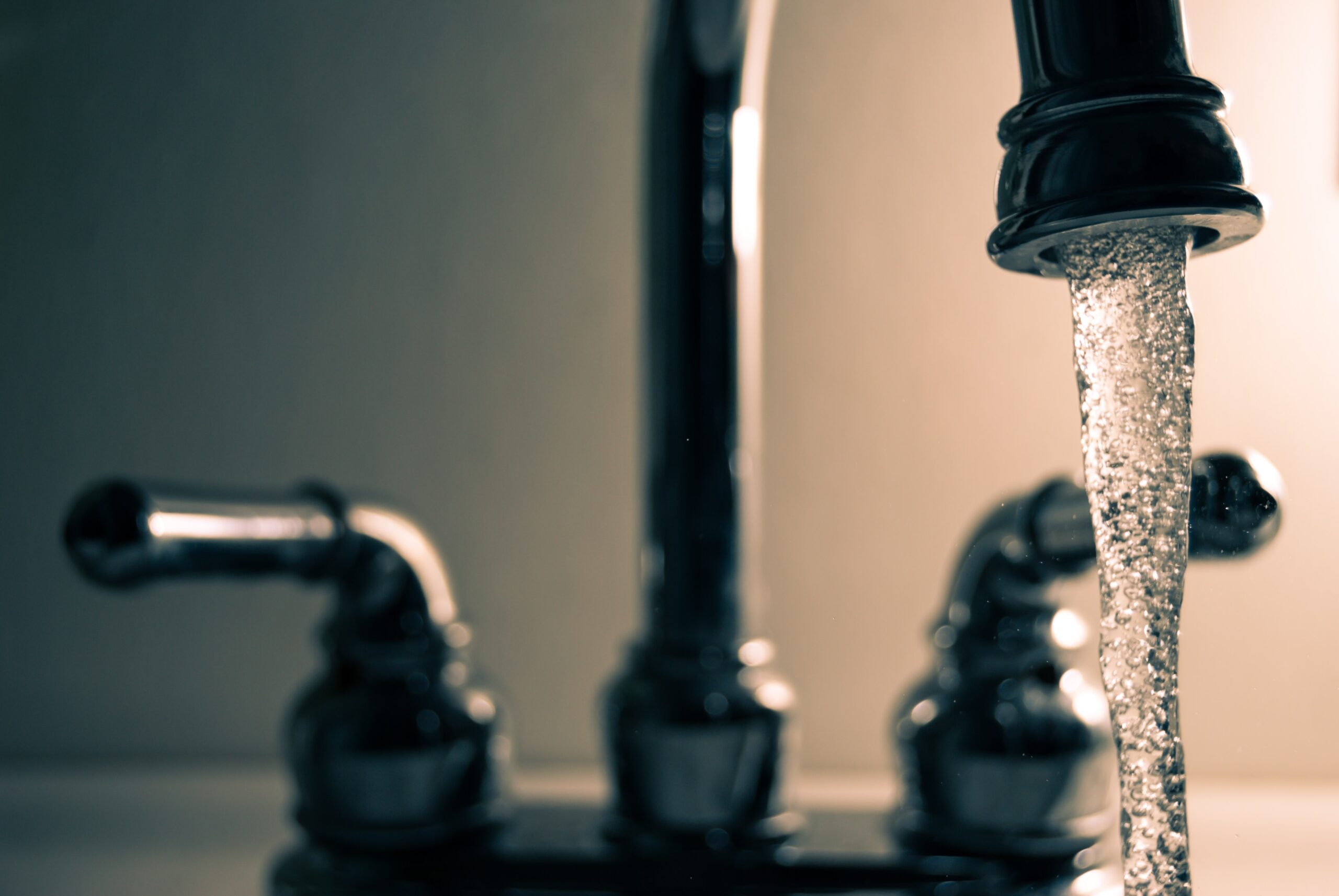 Scopri di più sull'articolo Acqua del rubinetto: come capire se è buona da bere